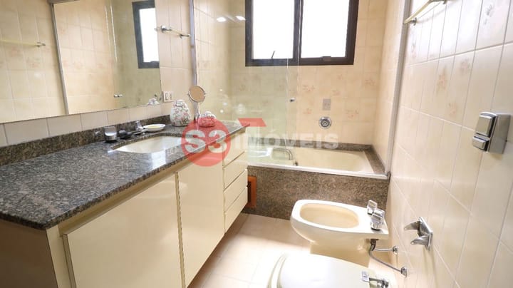 Apartamento à venda com 3 quartos, 200m² - Foto 34