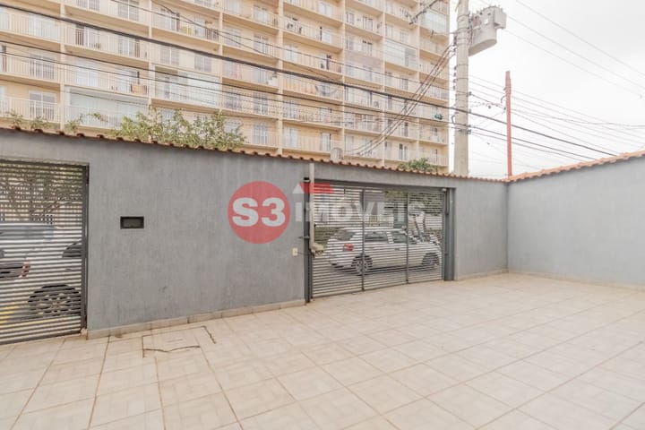 Casa à venda com 3 quartos, 250m² - Foto 5