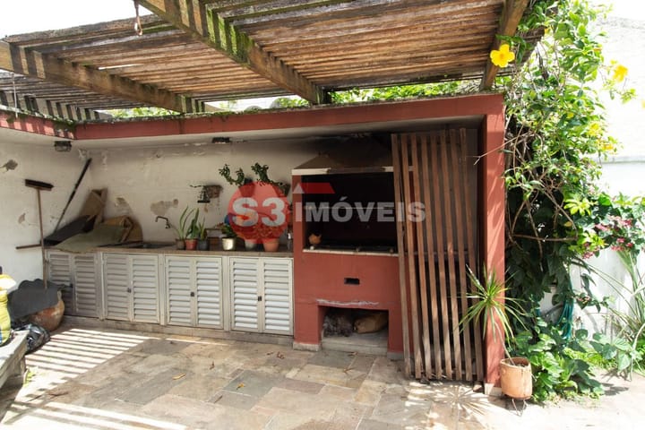 Casa à venda com 5 quartos, 330m² - Foto 43