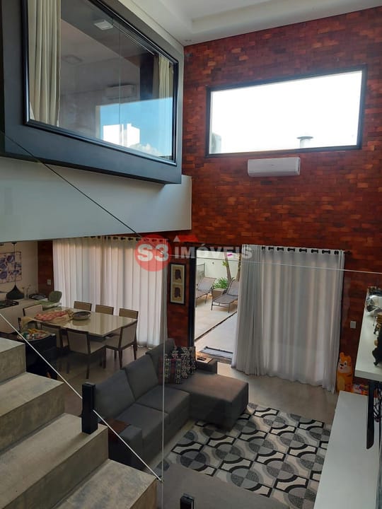 Casa de Condomínio à venda com 3 quartos, 250m² - Foto 2