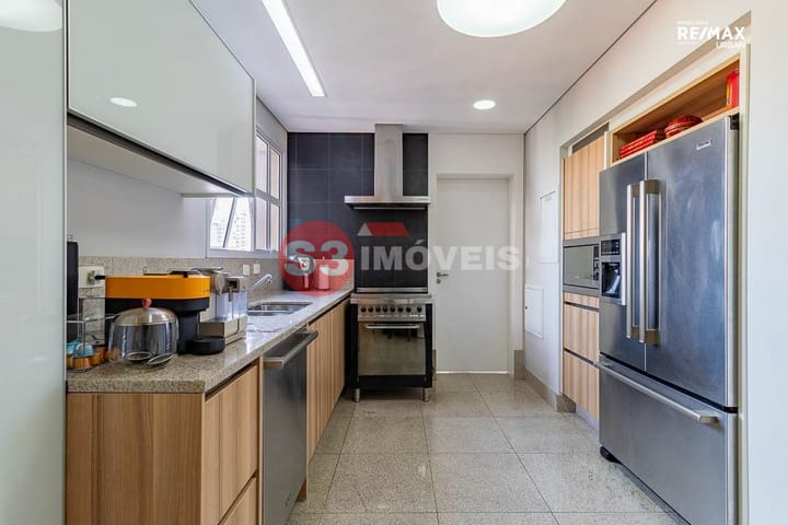 Apartamento à venda com 3 quartos, 178m² - Foto 23