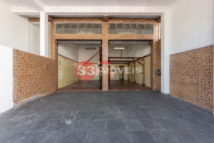 Casa à venda com 5 quartos, 210m² - Foto 1