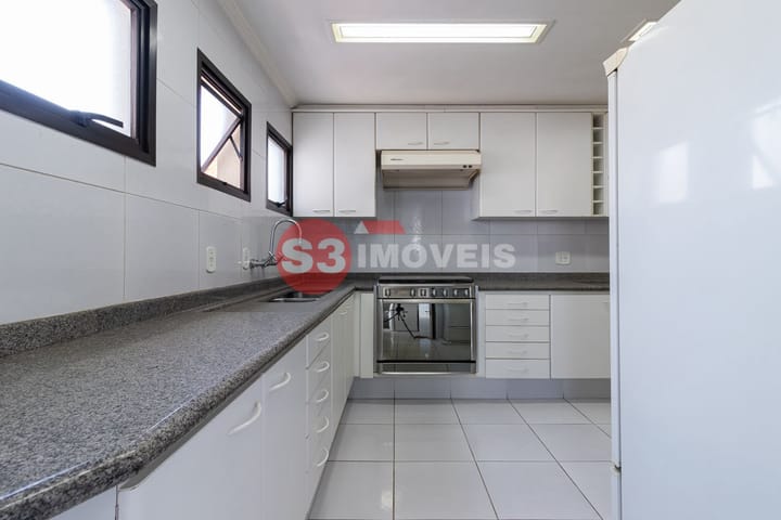 Apartamento à venda com 4 quartos, 328m² - Foto 12