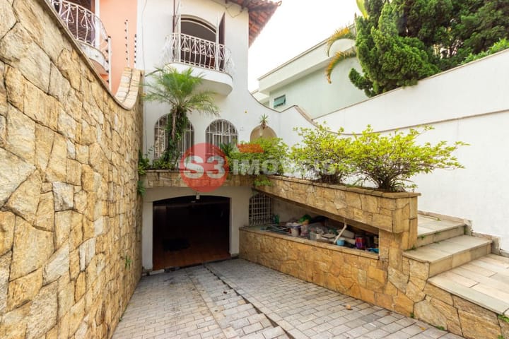 Casa à venda com 3 quartos, 215m² - Foto 20