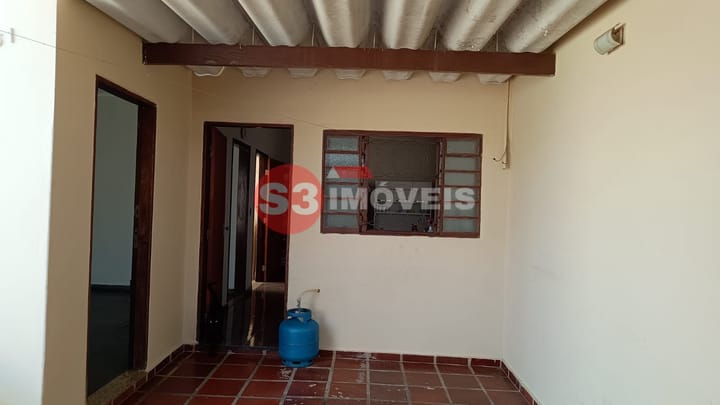 Casa à venda com 2 quartos, 81m² - Foto 5