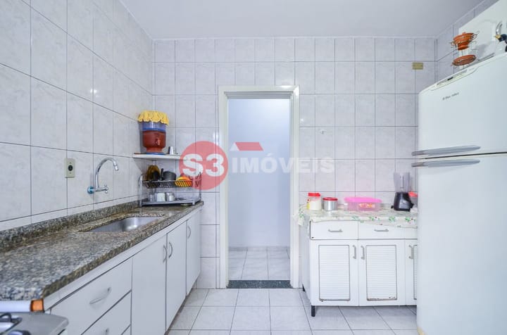 Apartamento à venda com 2 quartos, 65m² - Foto 17