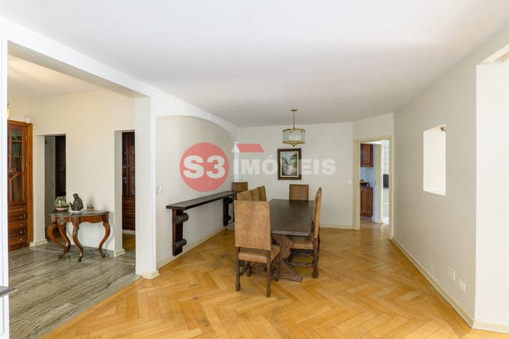 Casa à venda com 5 quartos, 288m² - Foto 8