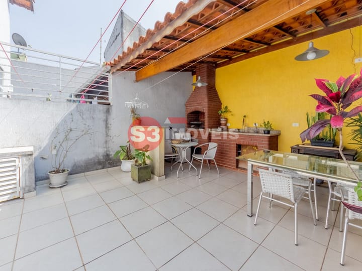 Casa à venda com 3 quartos, 200m² - Foto 11