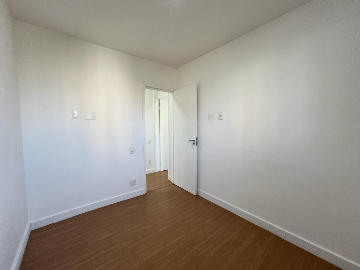 Apartamento à venda com 2 quartos, 54m² - Foto 12