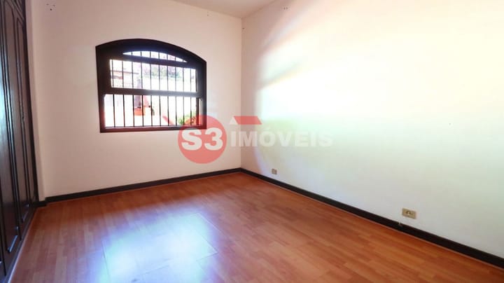 Casa à venda com 4 quartos, 336m² - Foto 18