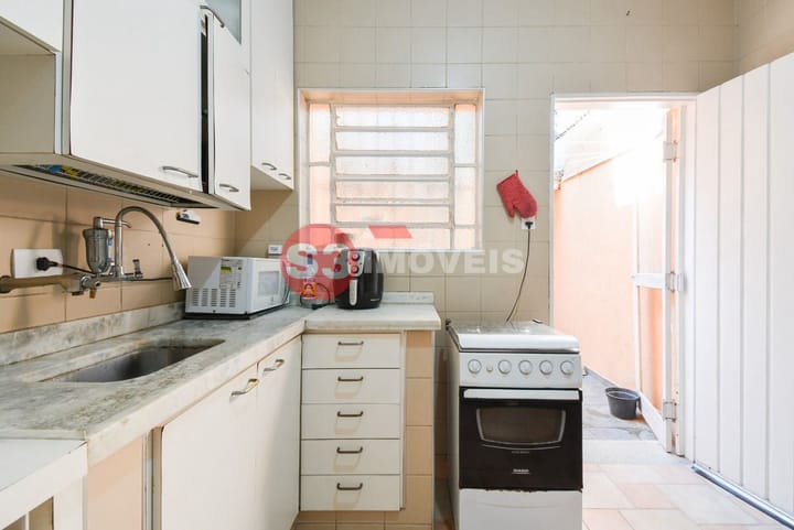 Casa à venda com 2 quartos, 100m² - Foto 13