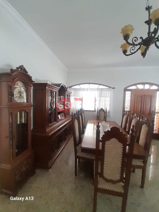 Casa à venda com 5 quartos, 219m² - Foto 15