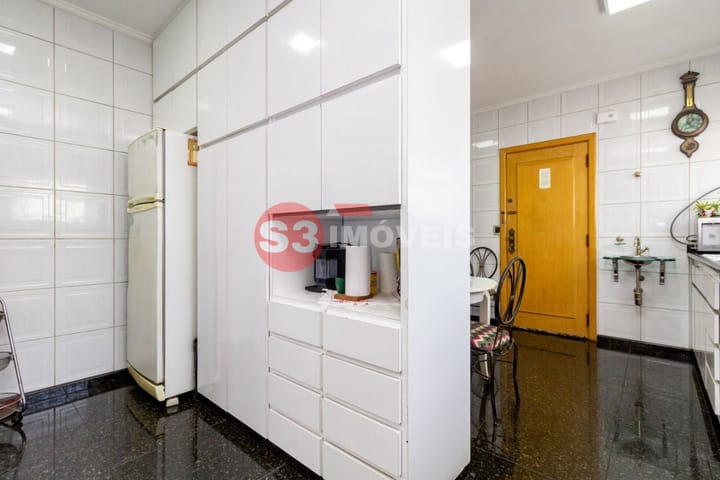 Apartamento à venda com 3 quartos, 182m² - Foto 39