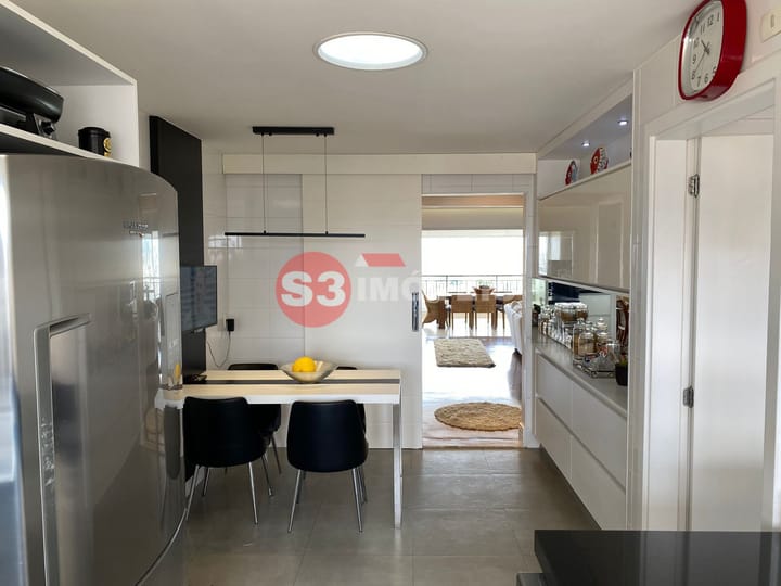 Apartamento à venda com 3 quartos, 213m² - Foto 15