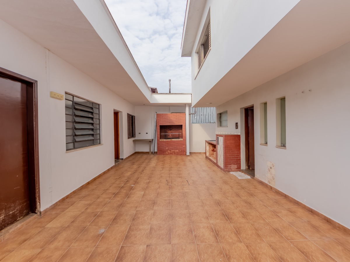 Casa à venda com 3 quartos, 388m² - Foto 10