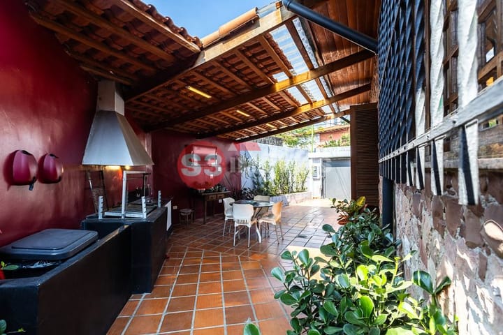 Casa à venda com 3 quartos, 250m² - Foto 40