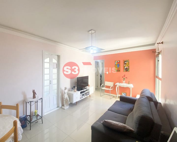 Apartamento à venda com 2 quartos, 61m² - Foto 4