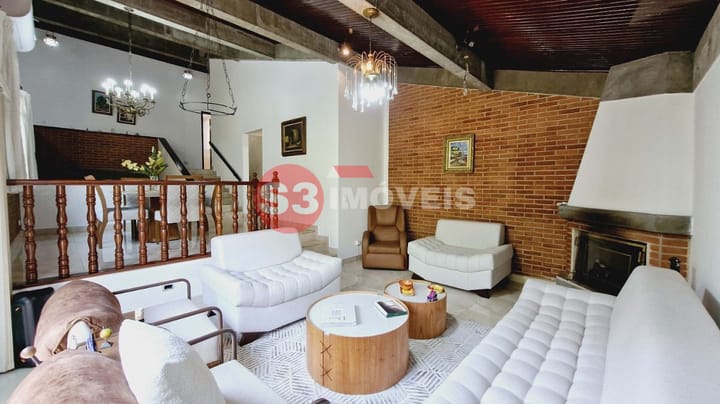 Casa à venda com 3 quartos, 245m² - Foto 15