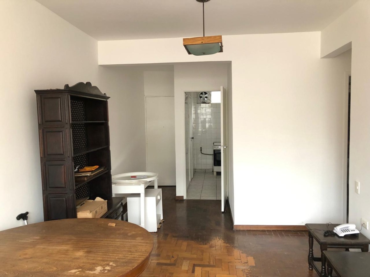 Apartamento à venda com 2 quartos, 80m² - Foto 2