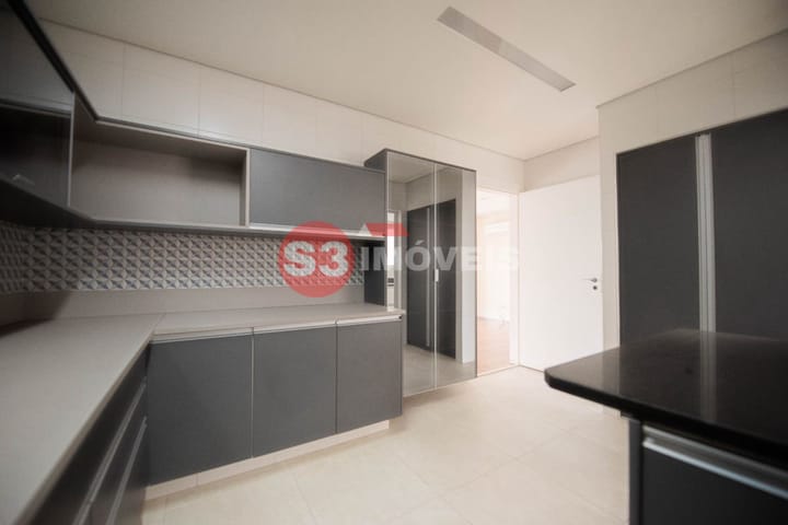 Apartamento à venda com 3 quartos, 134m² - Foto 10