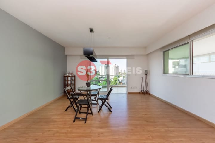 Apartamento à venda com 4 quartos, 188m² - Foto 2