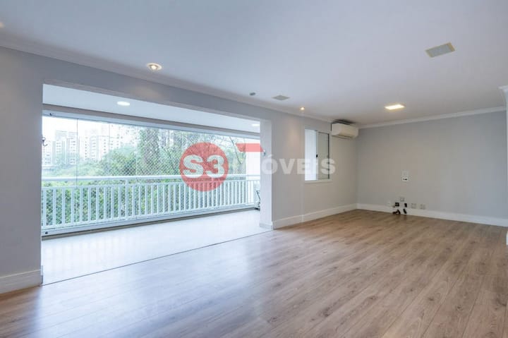 Apartamento à venda com 3 quartos, 145m² - Foto 1