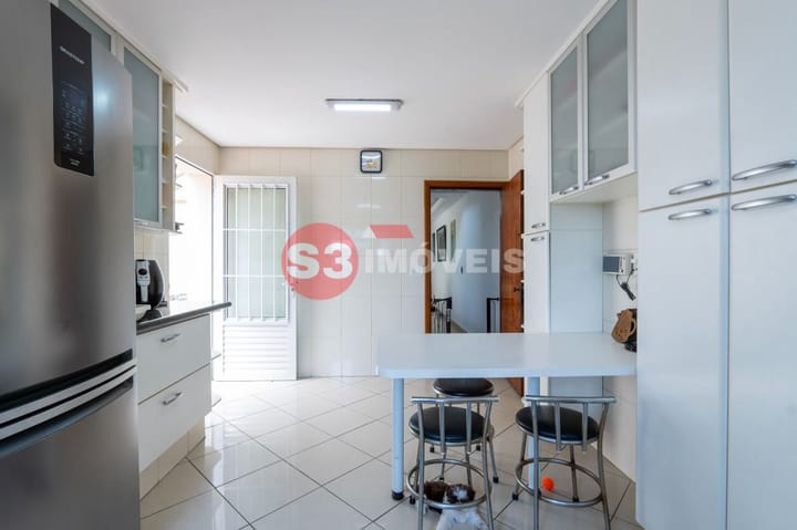 Casa à venda com 3 quartos, 138m² - Foto 16