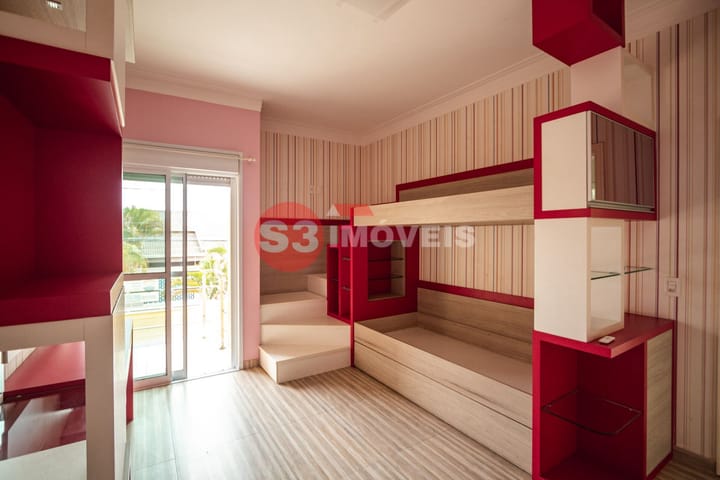 Casa à venda com 4 quartos, 381m² - Foto 23