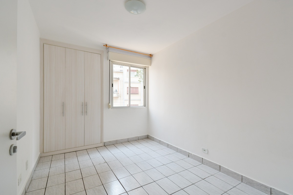 Apartamento à venda com 2 quartos, 75m² - Foto 9