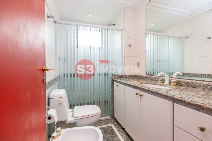 Apartamento à venda com 3 quartos, 219m² - Foto 28