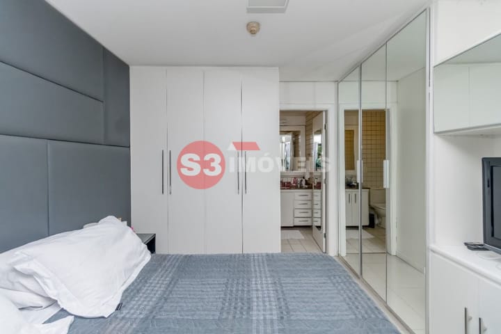 Apartamento à venda com 1 quarto, 42m² - Foto 15