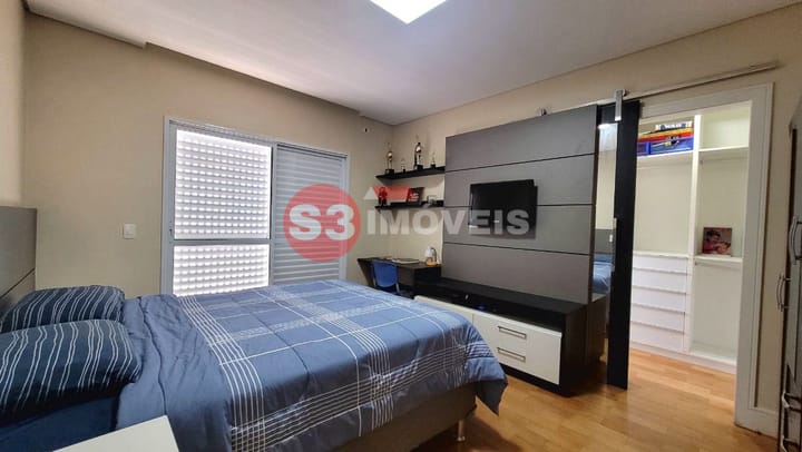 Casa à venda com 3 quartos, 245m² - Foto 52