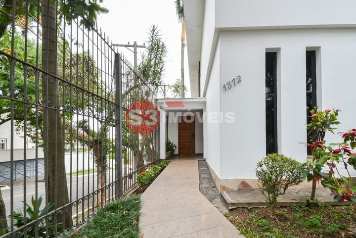 Casa à venda com 4 quartos, 331m² - Foto 60