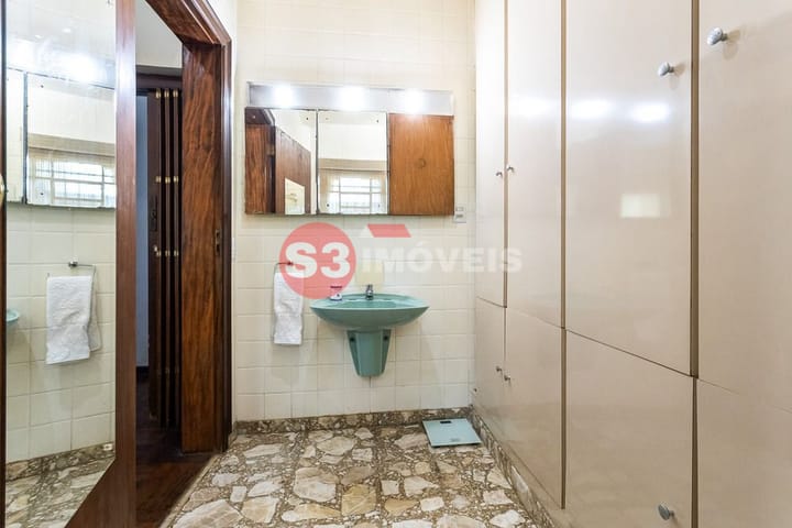 Casa à venda com 3 quartos, 250m² - Foto 27