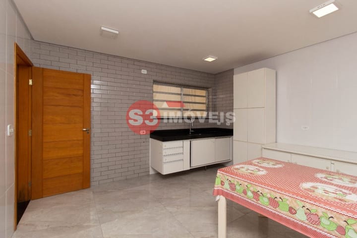 Casa à venda com 5 quartos, 270m² - Foto 17