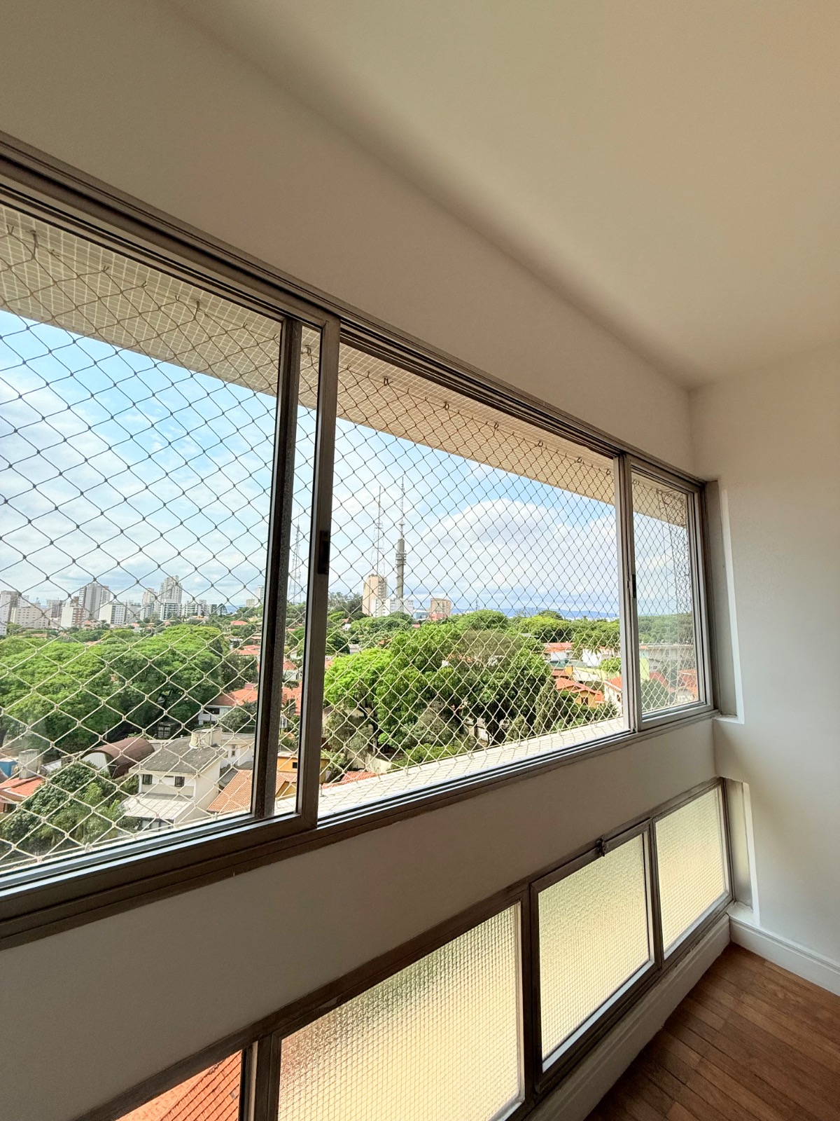 Apartamento à venda com 3 quartos, 125m² - Foto 11