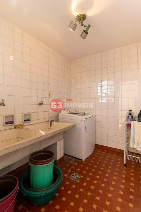 Casa à venda com 3 quartos, 193m² - Foto 12