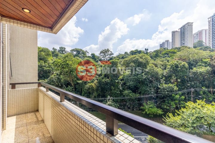 Apartamento à venda com 3 quartos, 245m² - Foto 6