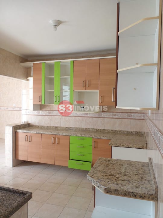 Casa à venda com 3 quartos, 212m² - Foto 20