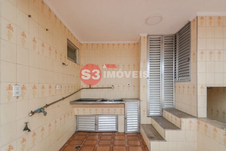 Casa à venda com 4 quartos, 331m² - Foto 28