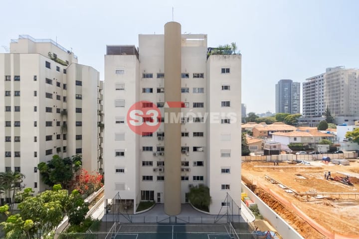 Apartamento à venda com 3 quartos, 136m² - Foto 9