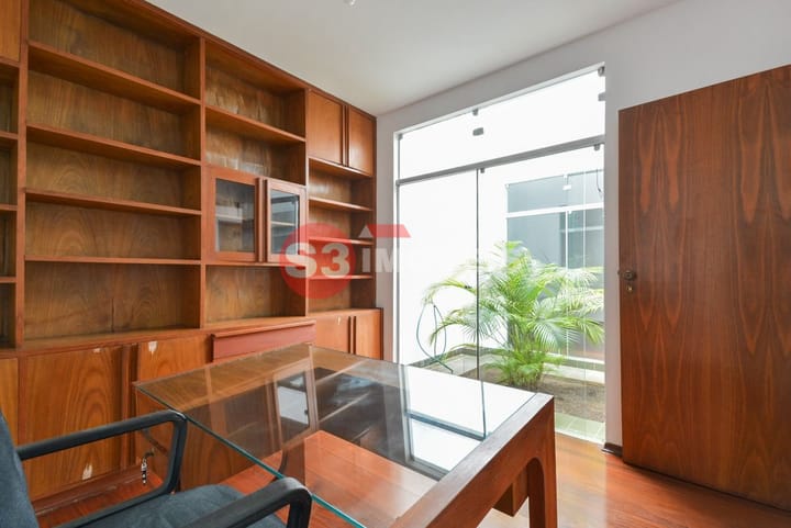 Casa à venda com 4 quartos, 331m² - Foto 12