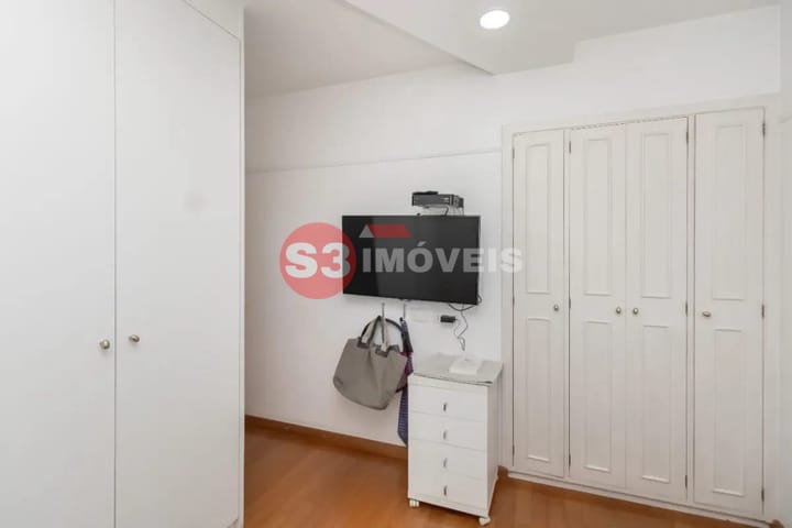 Apartamento à venda com 3 quartos, 190m² - Foto 11