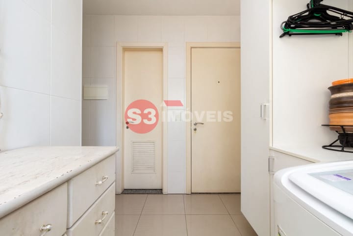 Apartamento à venda com 3 quartos, 140m² - Foto 42