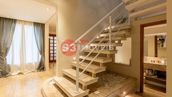 Casa à venda com 4 quartos, 300m² - Foto 9