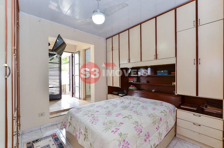 Casa à venda com 4 quartos, 248m² - Foto 13