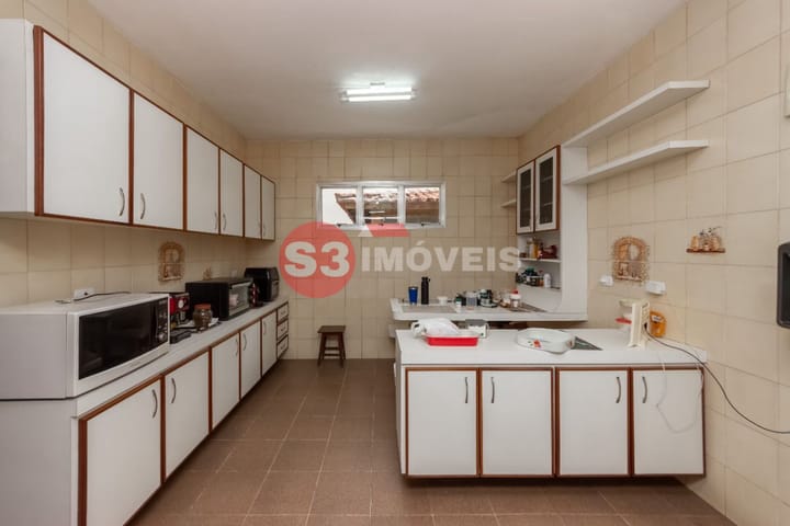 Casa à venda com 3 quartos, 700m² - Foto 15