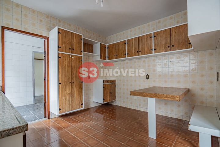 Casa à venda com 4 quartos, 200m² - Foto 41