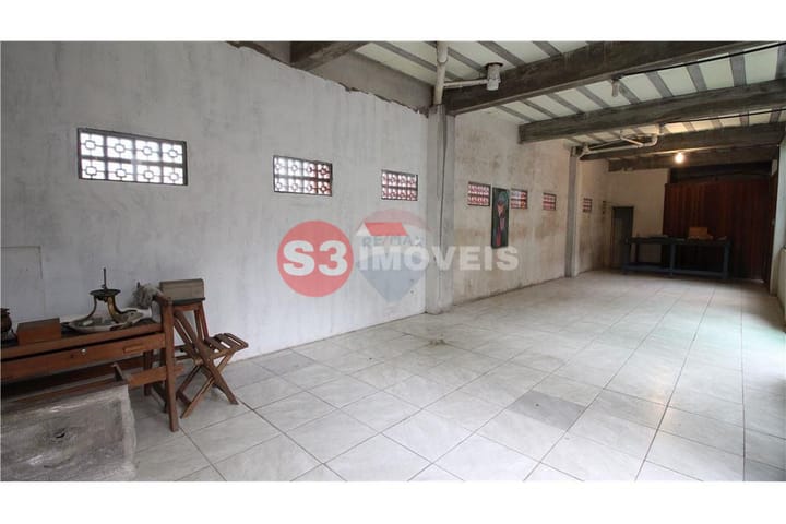 Casa à venda com 6 quartos, 430m² - Foto 6