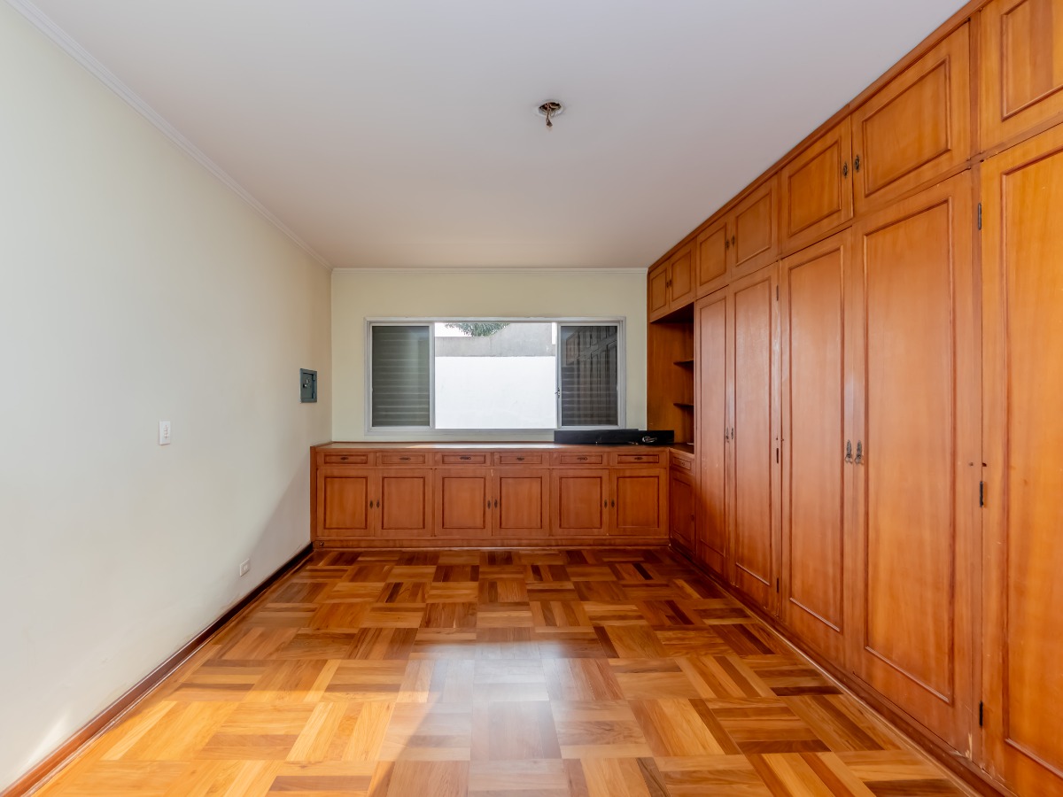 Casa à venda com 3 quartos, 388m² - Foto 18